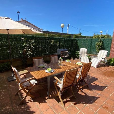Apartamento En Complejo Residencial Rovacias 柯米拉斯 外观 照片